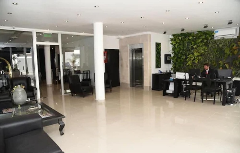 Aparthotel Gardel Flats