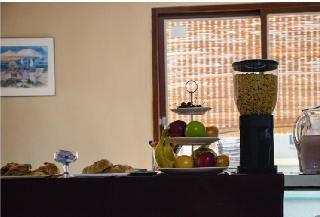 Las Cepas Apart Hotel