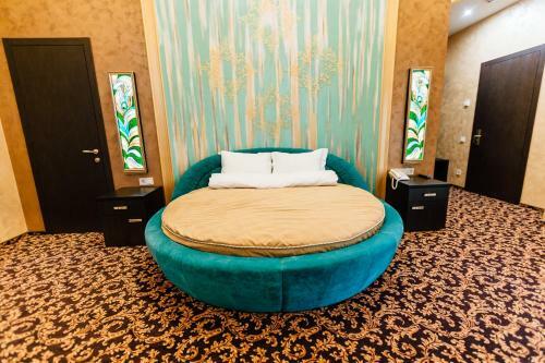 Khan-chinar Hotel