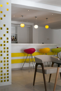 Flora Maria Hotel And Annex Apartments
