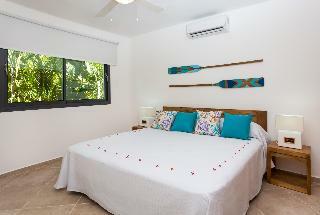 Louisa Aparthotel