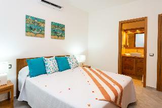 Louisa Aparthotel