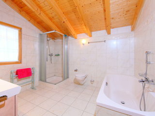 Jescimi - Five Bedroom