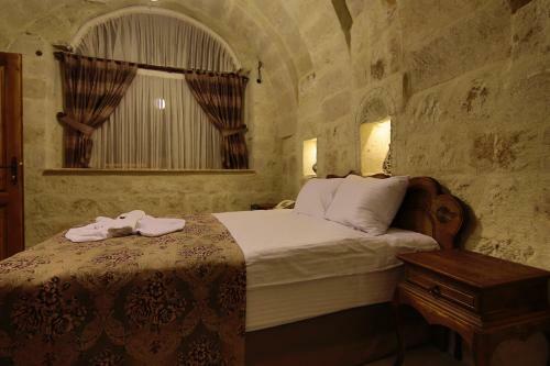 Fairyland Cave Hotel