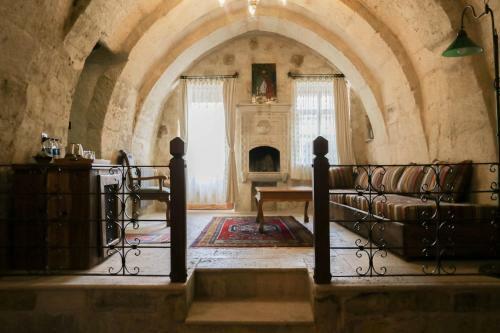 Hotel Sultan Cave Suites