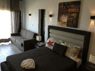 Hotel The Crows Nest Resort