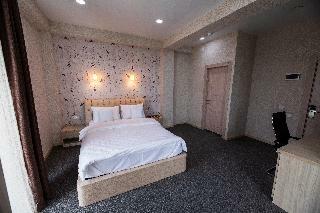 Blossom Inn Hotel