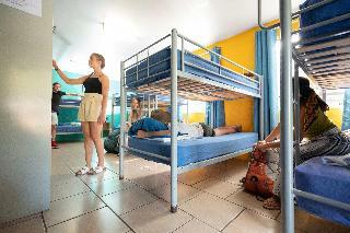Hotel 1770 Beachside Yha