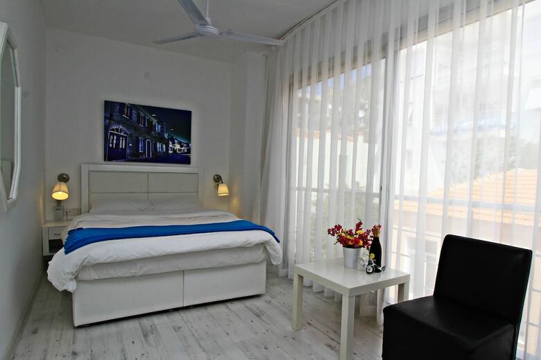 Hostal Larimar Boutique Hotel