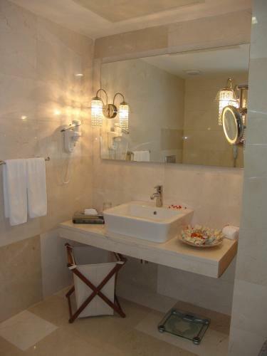 Sisus Hotel