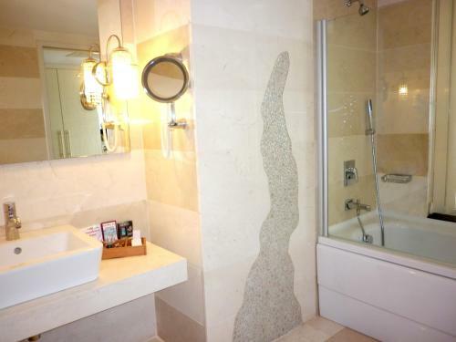 Sisus Hotel