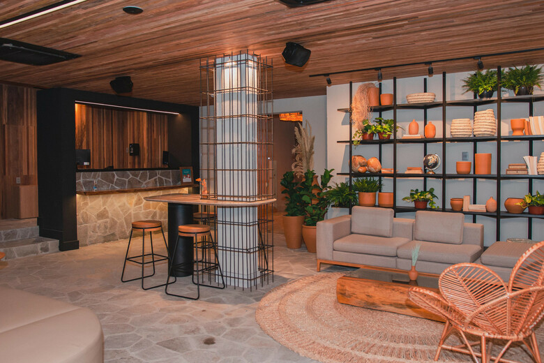 Pauli Hotel