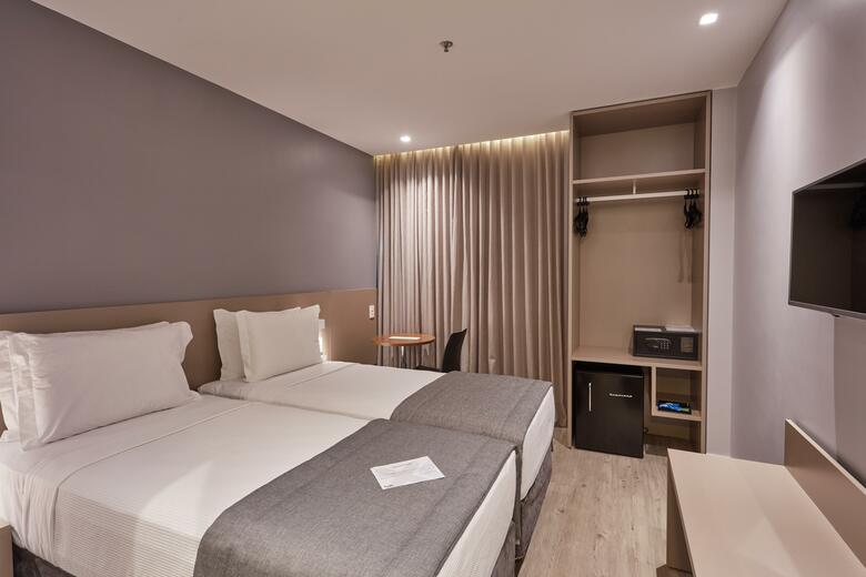 Flix Hotel