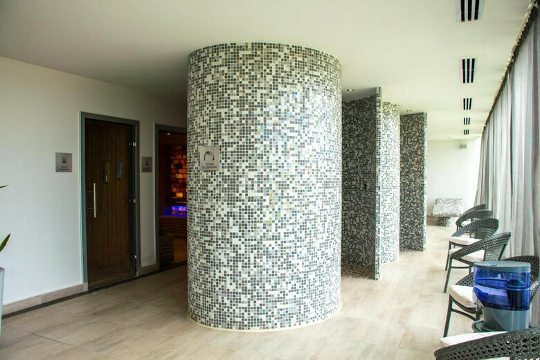 Hotel Grand Sirenis Karmair�