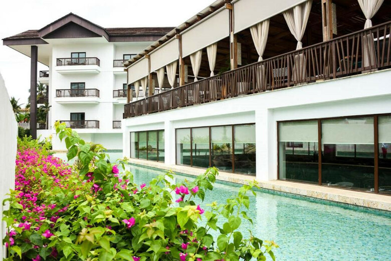 Hotel Grand Sirenis Karmair�