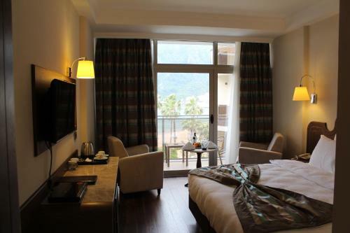 Sea Star Hotel