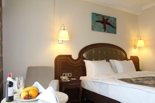 Sea Star Hotel