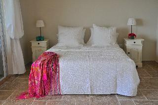 Ocean Breeze Boutique Hotel & Marina