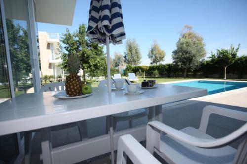 Feronia Villas