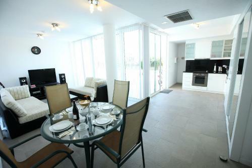 Feronia Villas
