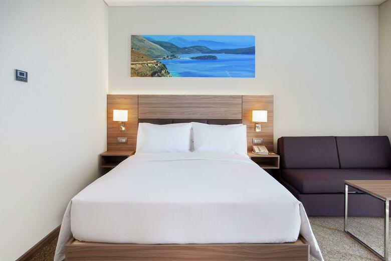 Hotel Hilton Garden Inn Tirana