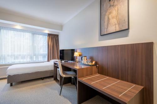 Carlton Hotel