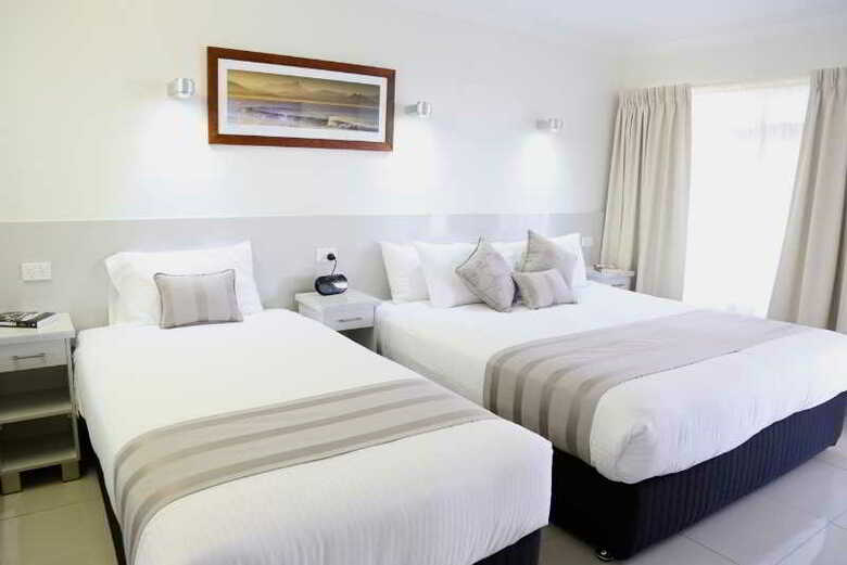 Hotel Bay Motel