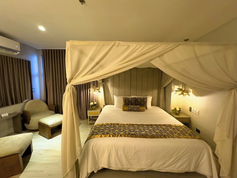 Hotel Catedral Plaza