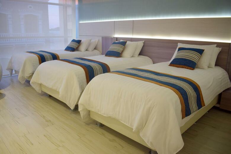 Hotel Catedral Plaza