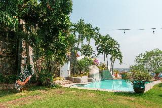 Nazu House Hotel