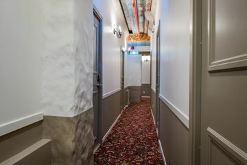 Hotel Three Crowns Residence