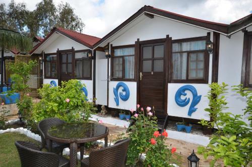 Hostal Bora Bora Marin