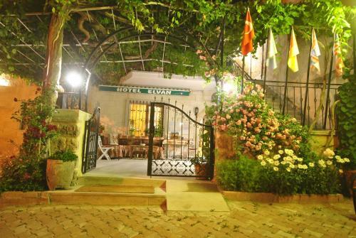 Hotel Elvan Cave House