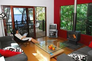 Hotel Eumarella Shores Noosa Lake Retreat