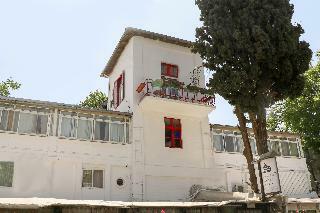 The Colony Hotel