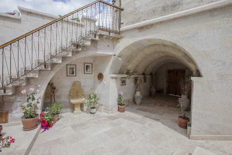 Hotel Magic Cave House