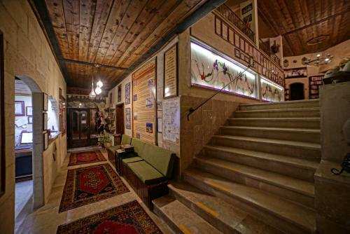 Jerveni Cave Hotel