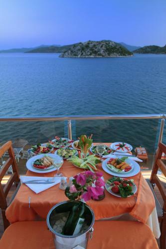 Tymnos Hotel