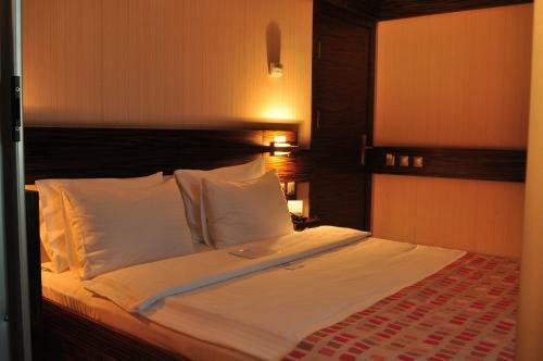 Wes Hotel