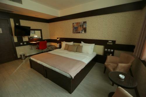 Wes Hotel