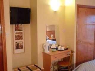 Holiday Hotel