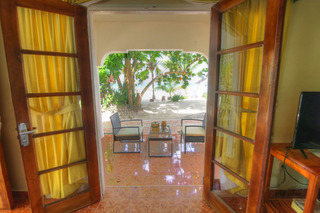 Hotel Zanzi Beach Resort