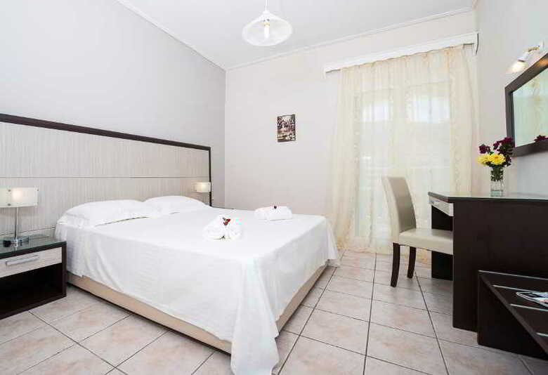 Hostal Edelweiss Hotel