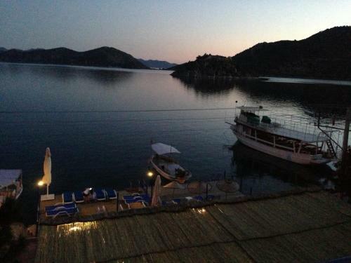 Blue Bosprina Hotel