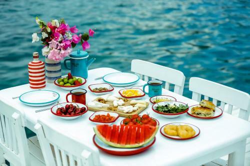Blue Bosprina Hotel