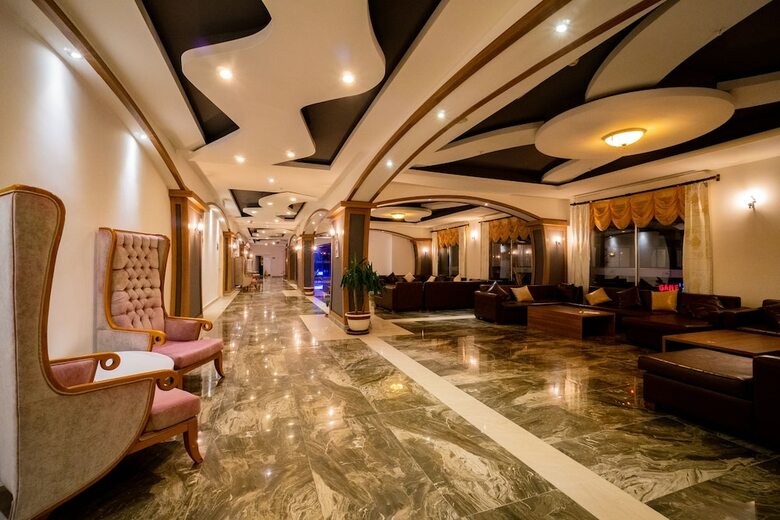 Hotel Senza The Inn Resort & Spa