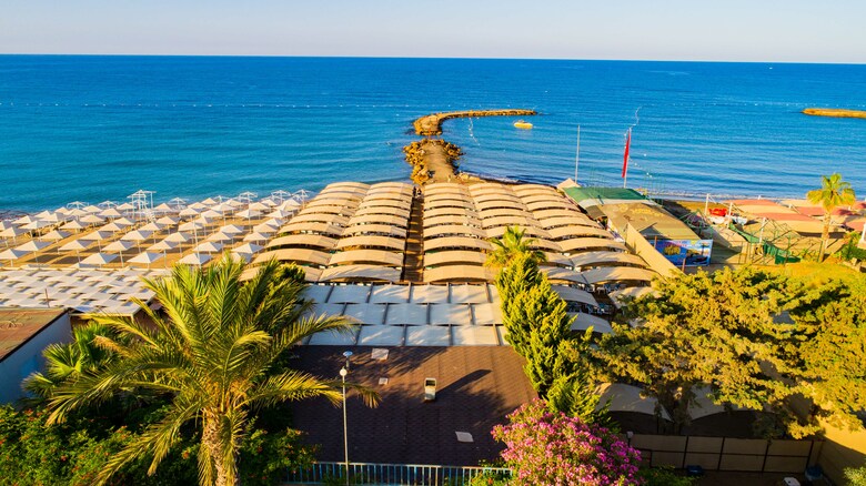 Hotel Senza The Inn Resort & Spa