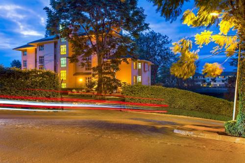 Hotel Qaribu Inn