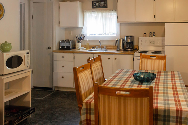 Hotel Mattawa River Cottages & Cardinal Restaurant