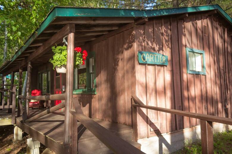 Hotel Mattawa River Cottages & Cardinal Restaurant